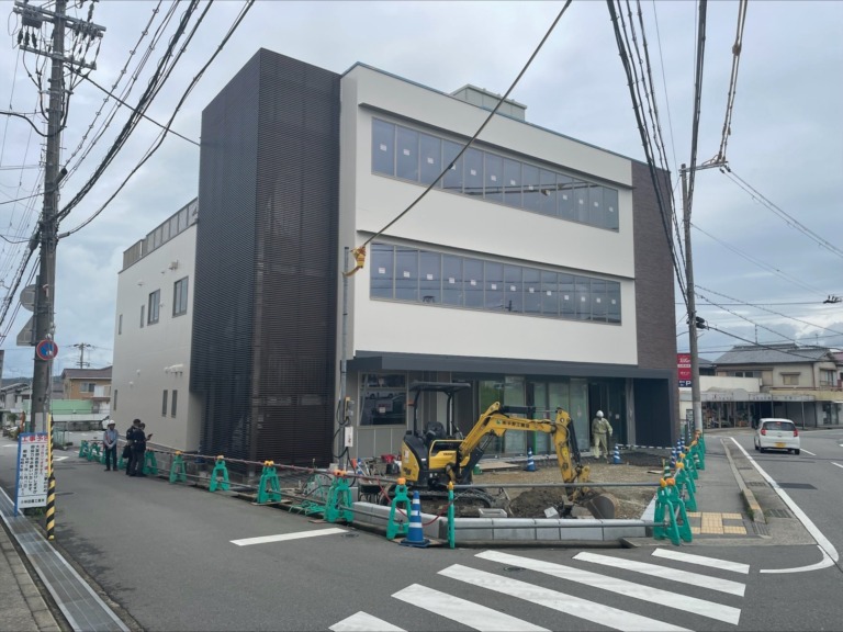 クレストヒルズ
